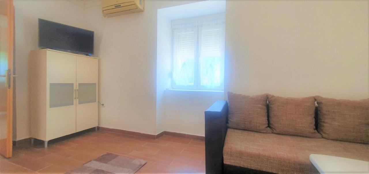 Apartment Fain - Private Parking Zadar Buitenkant foto